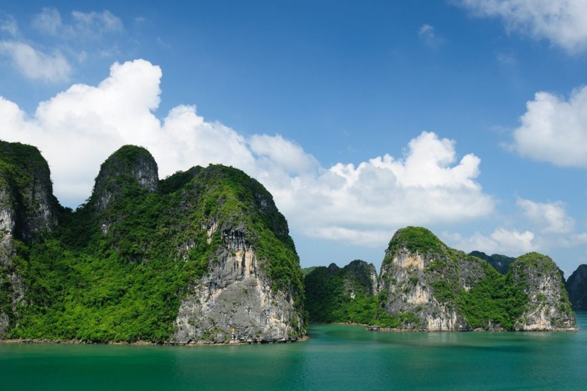 Halong tours cruise to Monkey Island