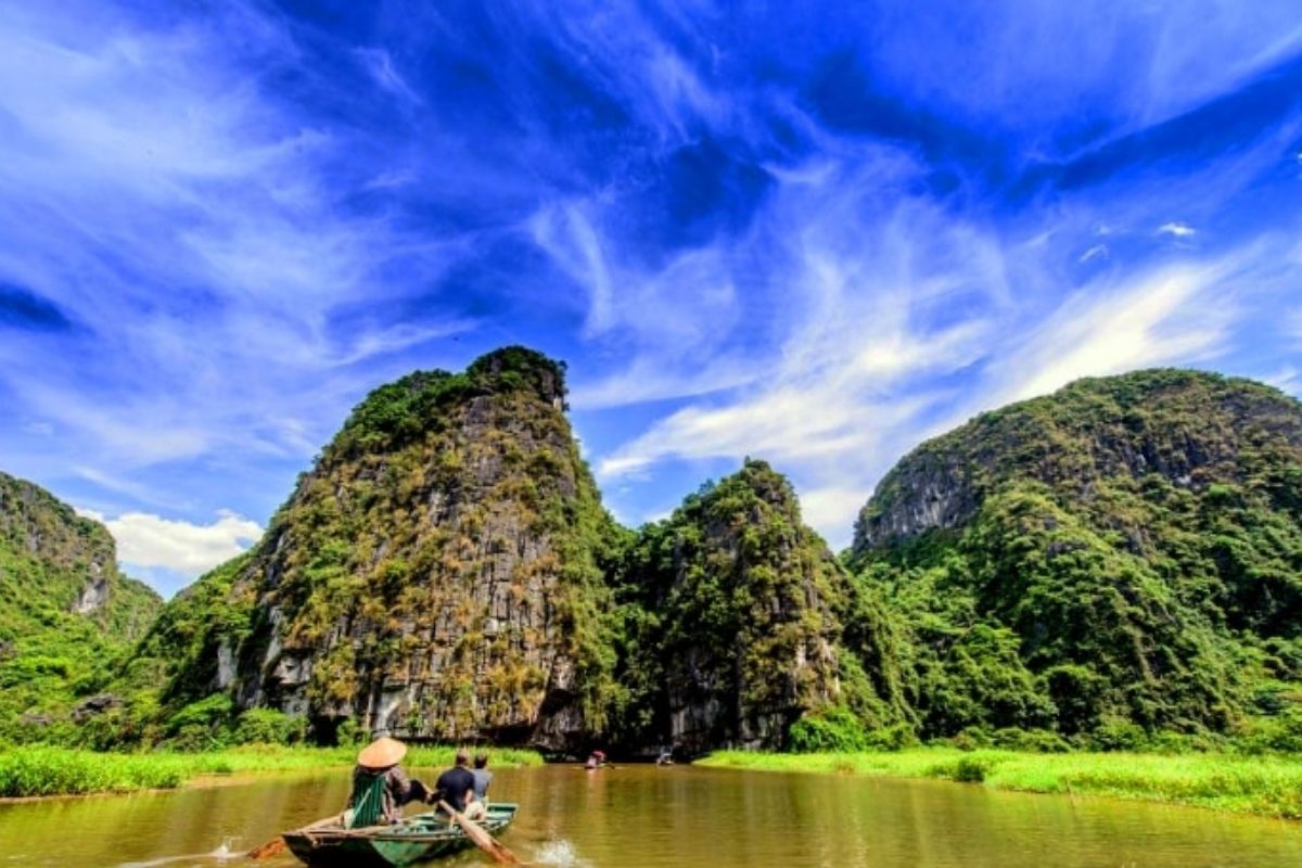 Join the Muan to Hanoi tours for an unforgettable journey through Vietnam's culture