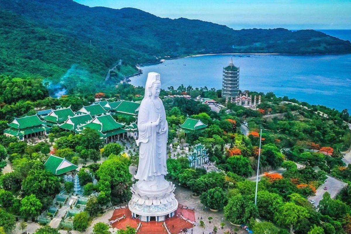 Enjoy the ultimate adventure with our Charming 5N/6D Da Nang tours Vietnam from South Korea