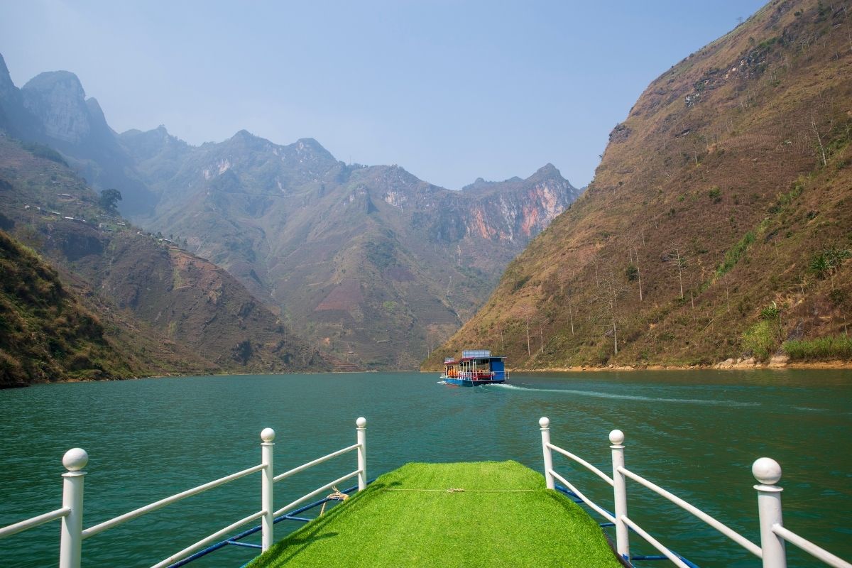  Embark on the journey of a lifetime with our Classic Ha Giang tours