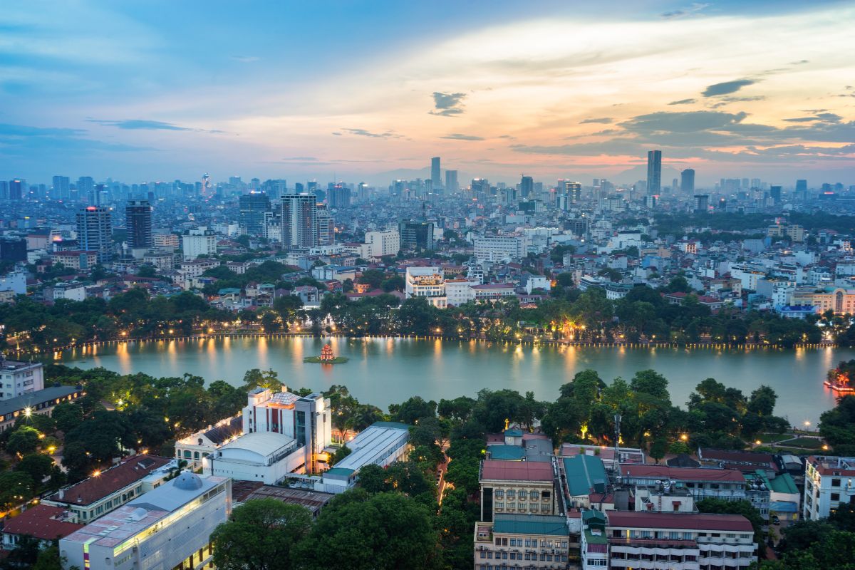 Easy Going Irkutsk To Hanoi Tours (4,5 Days)