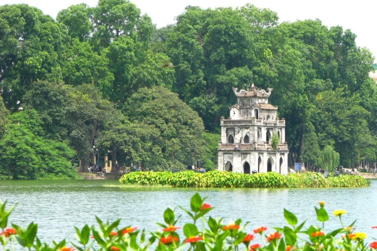 Vietnam's capital with rich history, vibrant culture, and world-famous gastronomy 