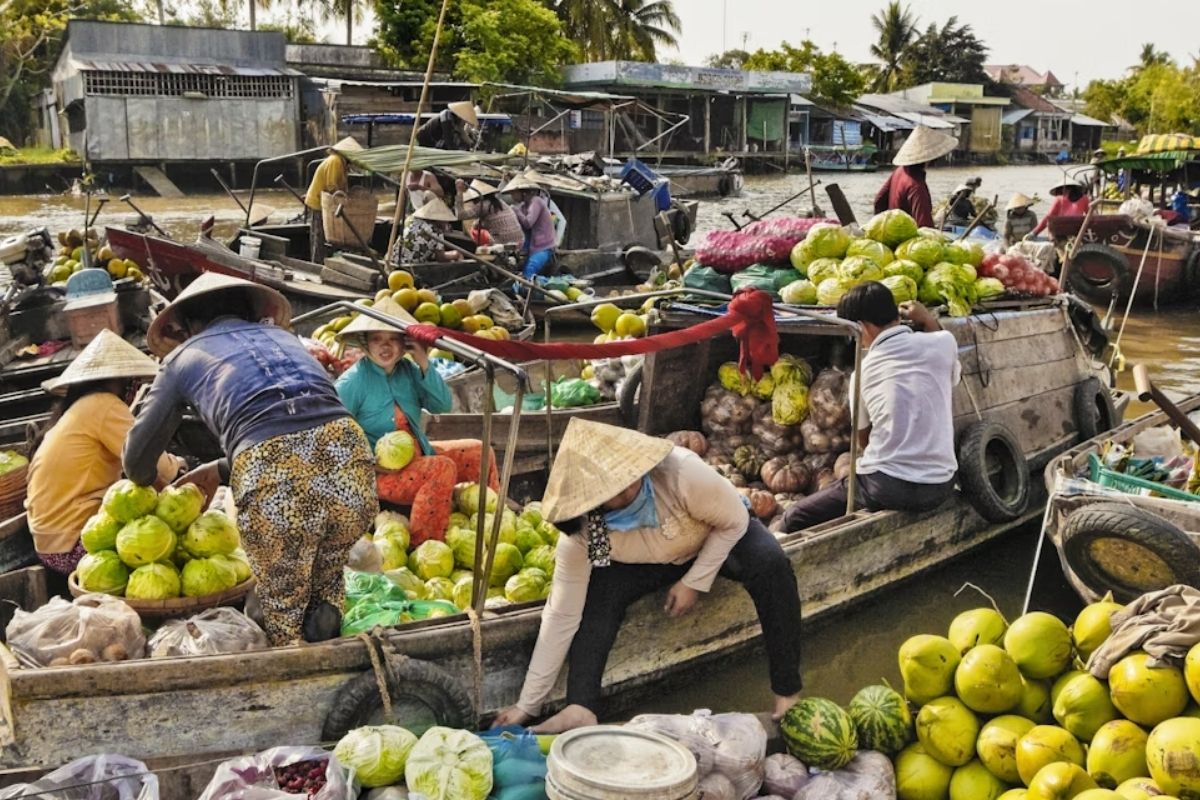 Explore the Mekong Delta with our Mekong tours visit top 3 floating market