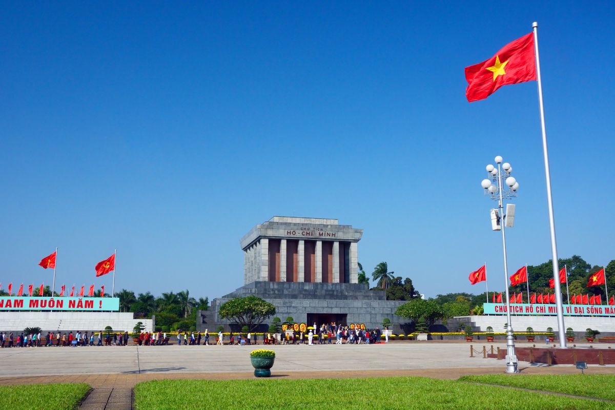 Fascinating Seoul To Hanoi Tours 