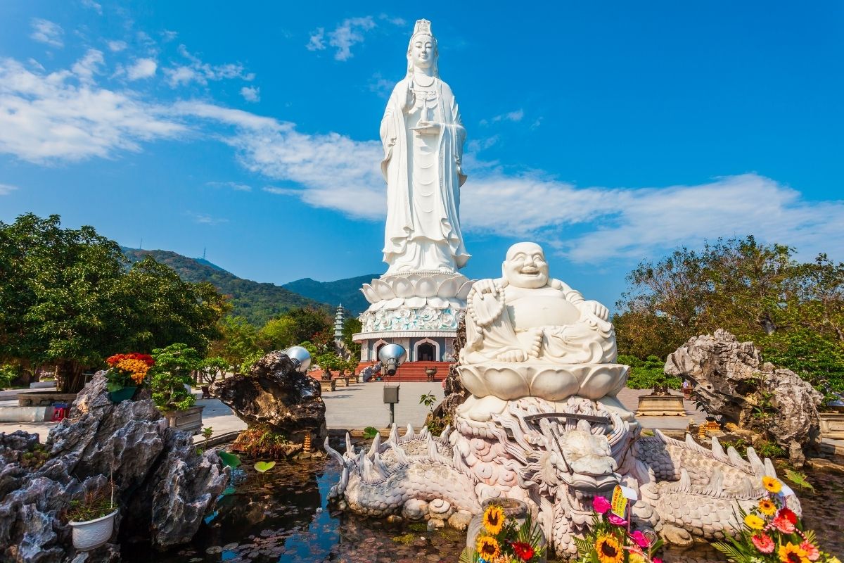 Go on an unforgettable adventure with our Da Nang tours from New Zealand, where breathtaking landscapes combine with rich culture and vibrant