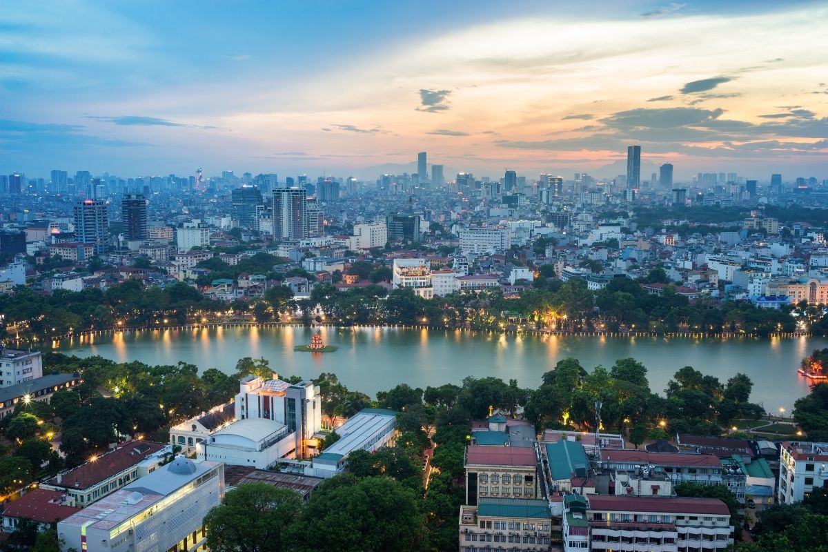 blending Hanoi’s vibrancy, Halong’s beauty, and Ninh Binh’s serenity. Adventure awaits! 