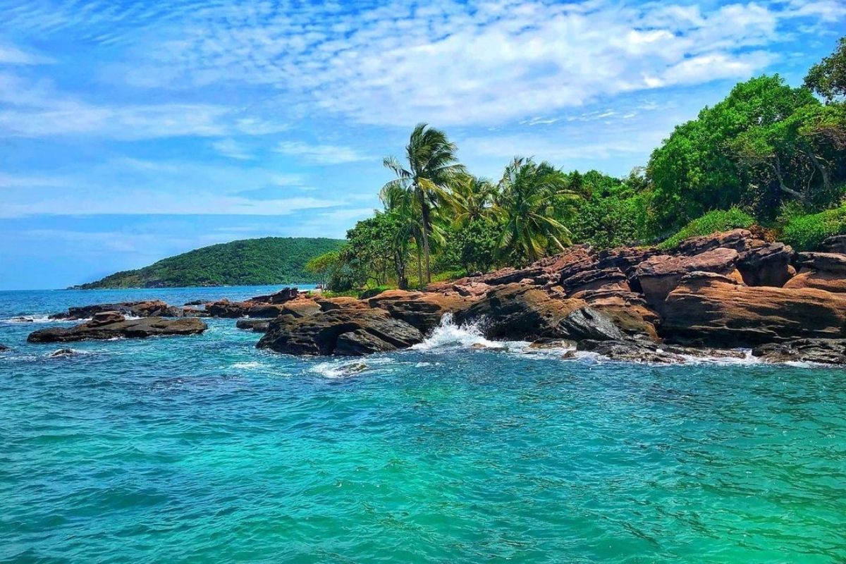 Discover pristine beaches, vibrant culture, and unique adventures with our Seoul to Phu Quoc island tours