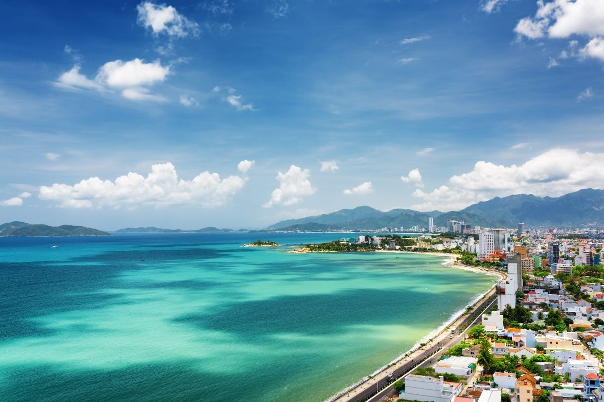  Embark on Singapore to Nha Trang Tours (4-5 Days)