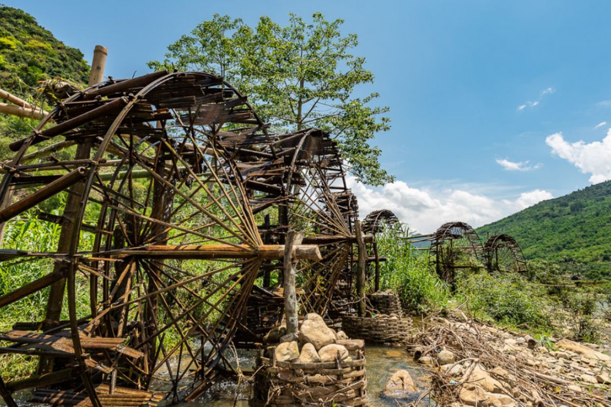 Small Group Mai Chau Tours