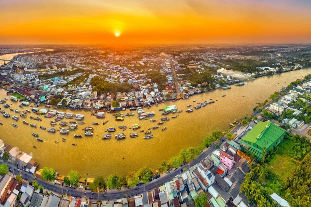 Explore specific optional Mekong tours