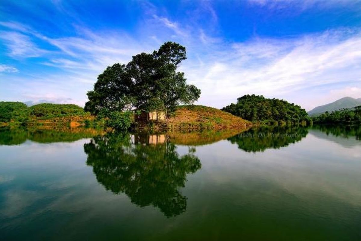 stunning rice terraces, serene lakes, and authentic cultural experiences in Vietnam! 