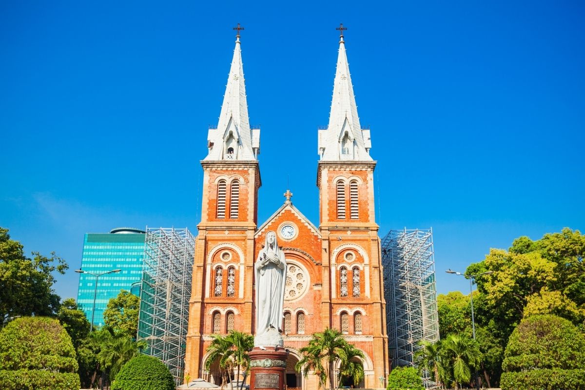 Enjoy an unforgettable tour with our Chennai to Ho Chi Minh City tours