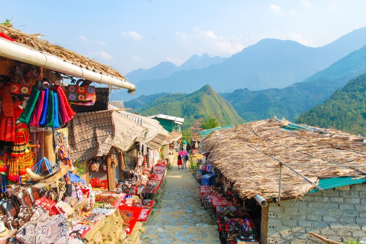 2- 3 Day Sapa Tours Discover Phu Nhuan Market In Bao Thang 