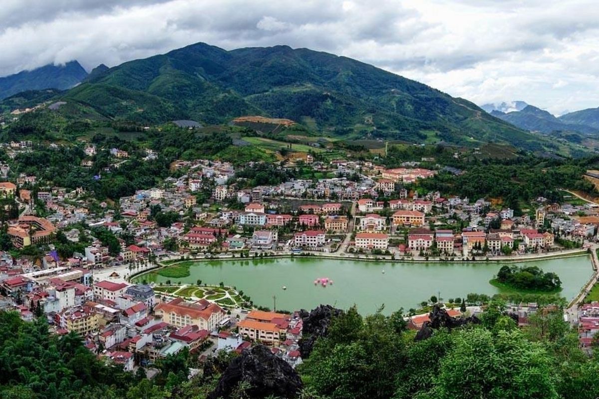 Sapa tours explore Xuan Giao Market