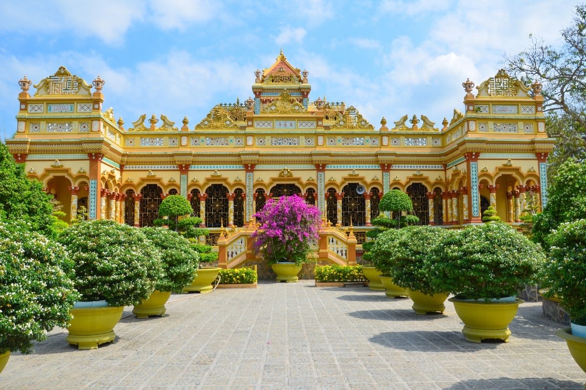  Embark on a memorable France to Ho Chi Minh City Tours