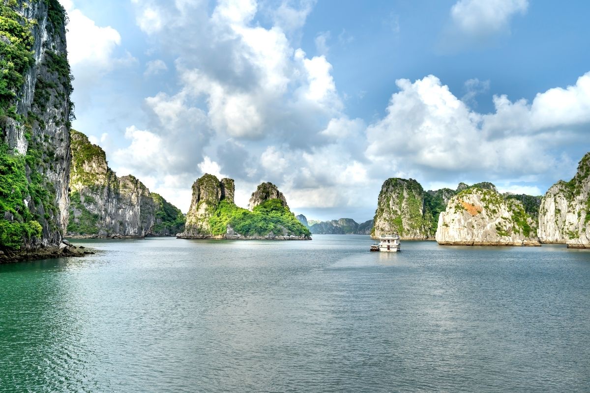 Experience the best of Vietnam