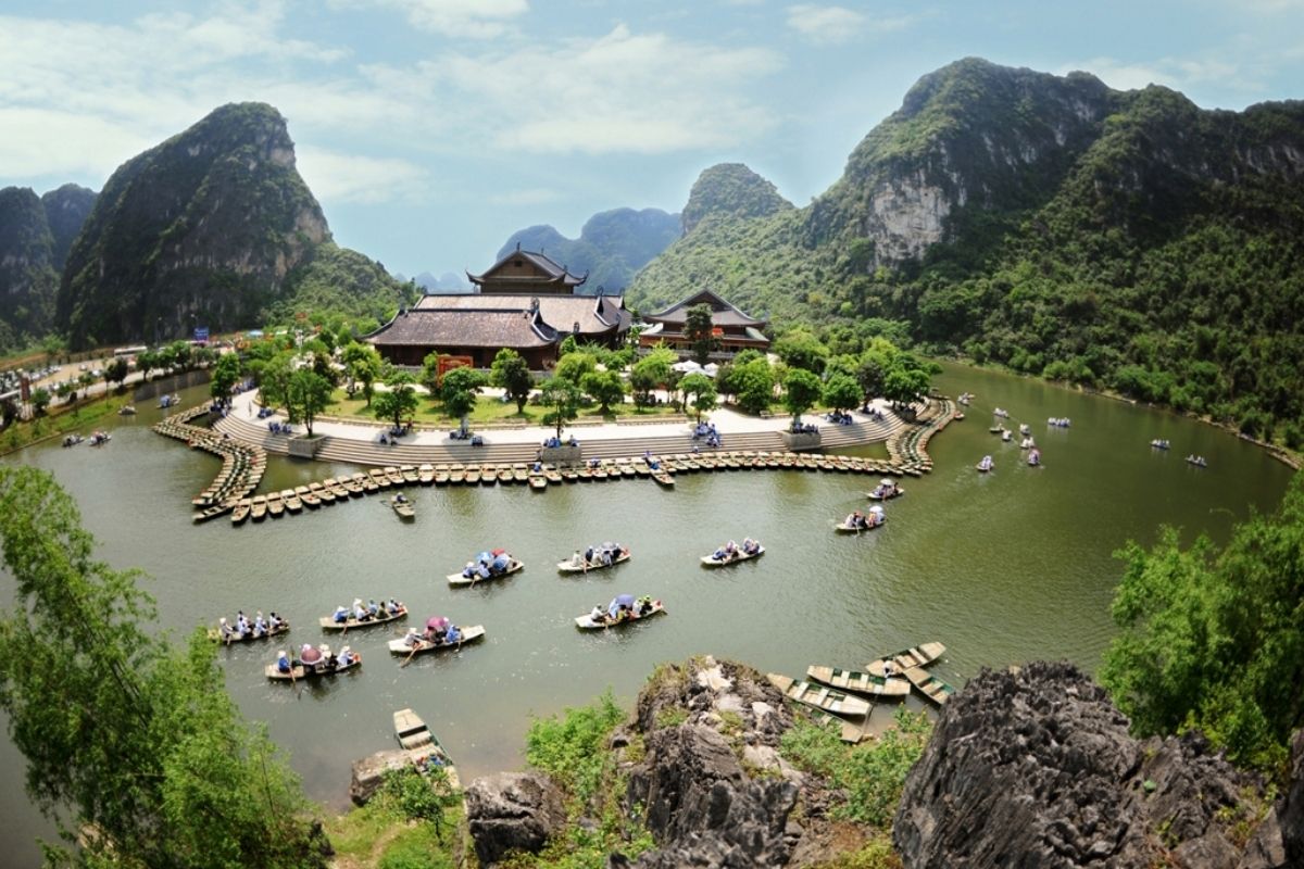  Experience the best Sudan to Vietnam package tours