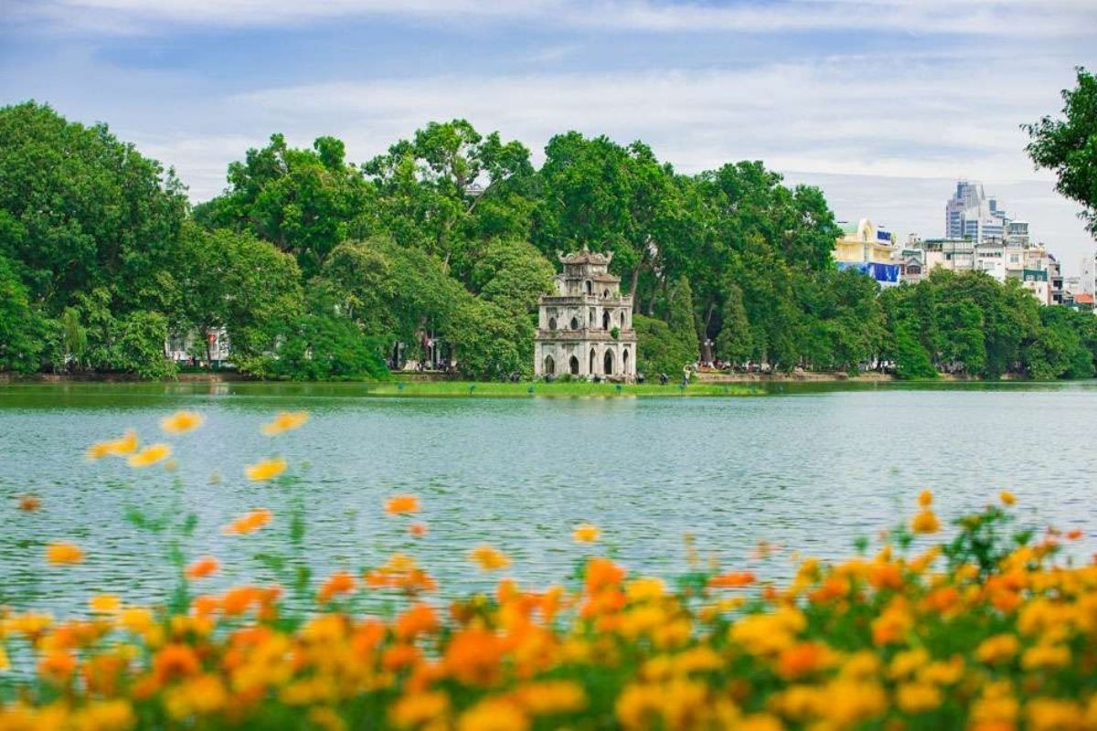 exploring Hanoi, Ha Long Bay, and Ninh Binh with expert guides, luxury stays, and seamless travel.