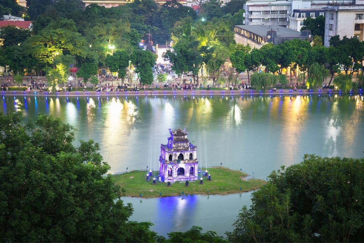 exploring Hanoi, Ha Long Bay, and Sapa with expert guides, luxury stays, and authentic cuisine. 