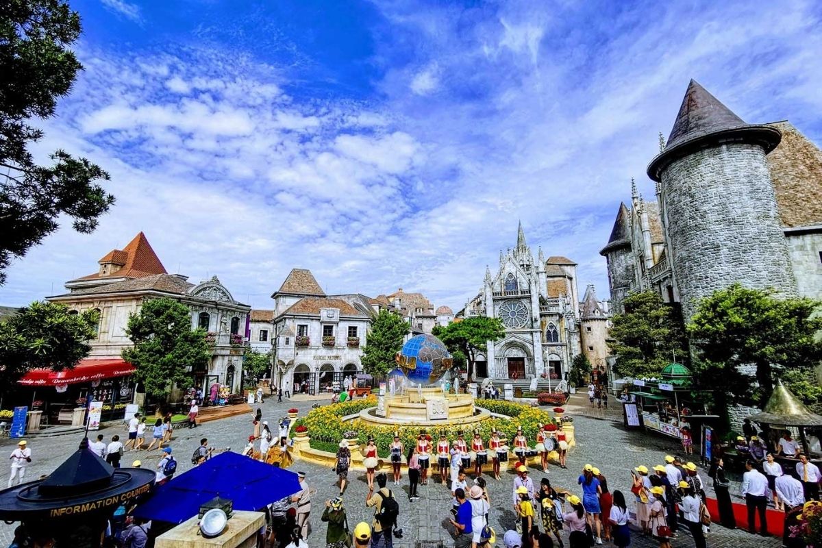 From wandering through Hoi An’s ancient streets to visiting the fabled Golden Bridge in Ba Na Hills