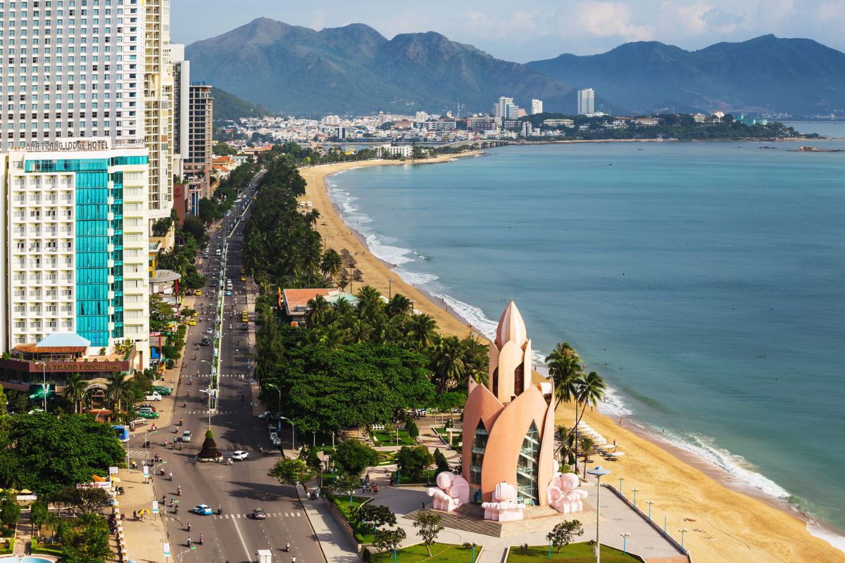 Ideal Nha Trang Tours stay at LeMore Hotel (3,4 days) 