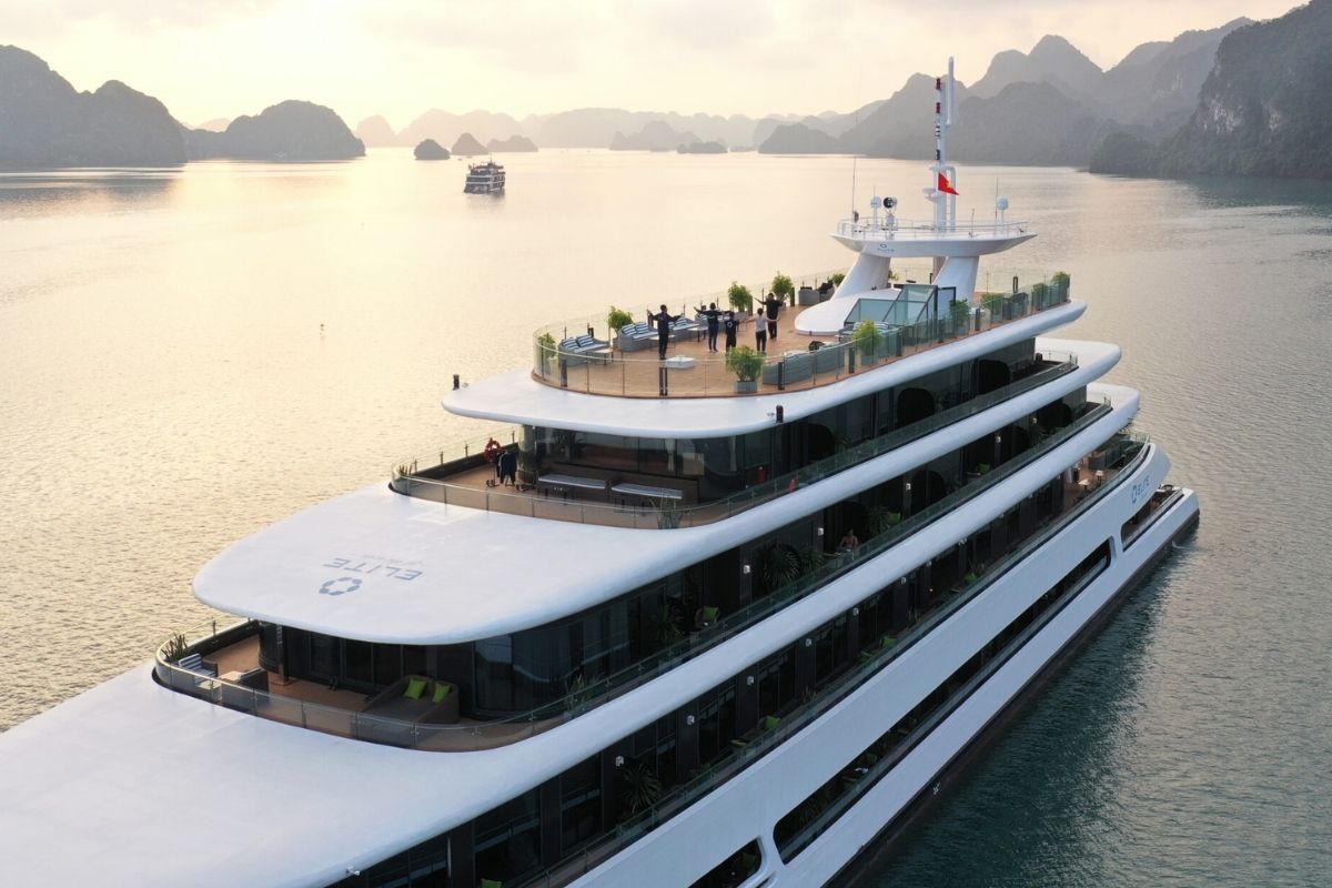 a 6-star cruise featuring an infinity pool, fine dining, and breathtaking Halong Bay views.