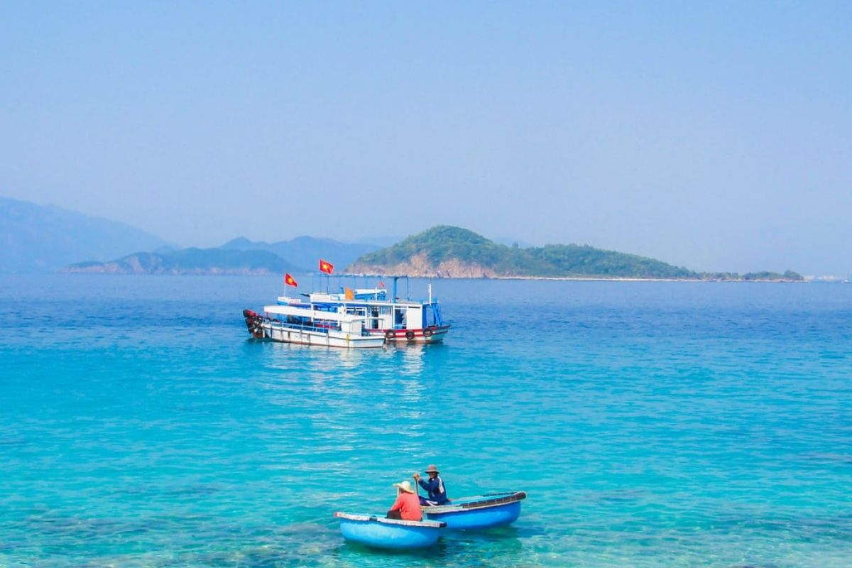 Experience Nha Trang Tours Stay at Asteria Comodo