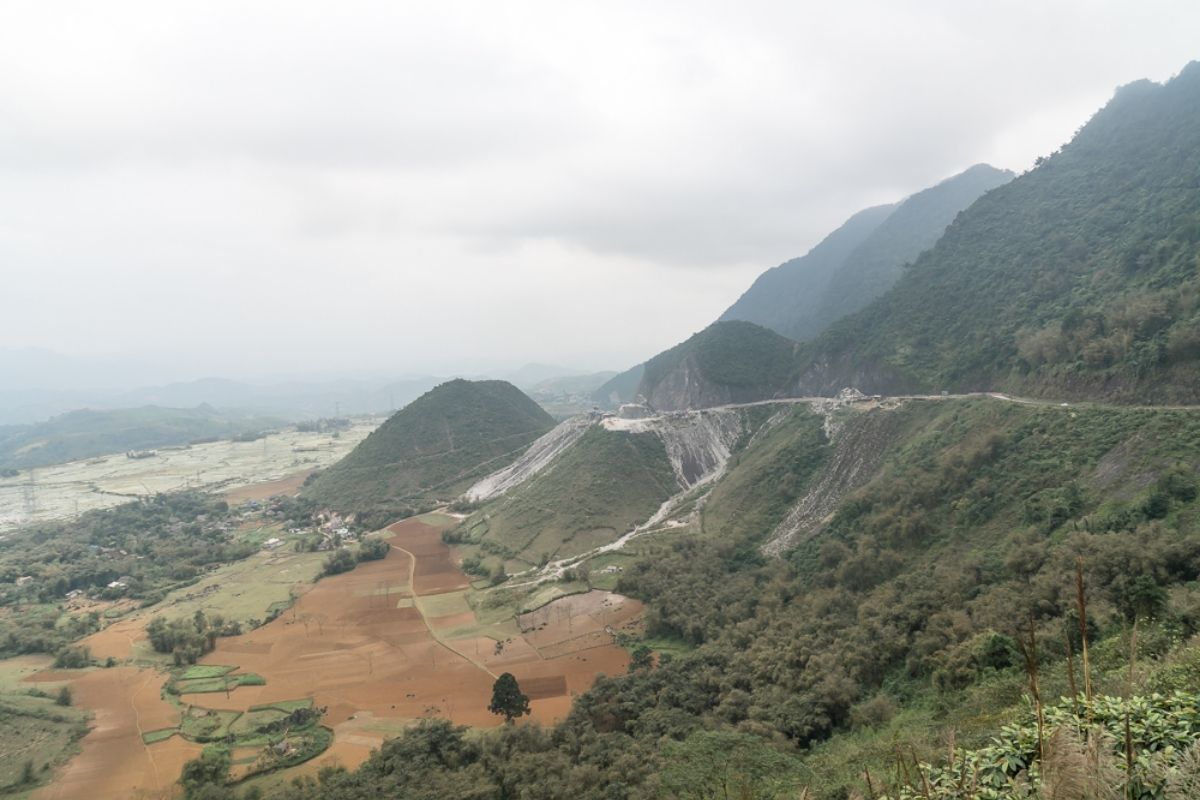 The Mystique of Dong Thech Ancient Tombs