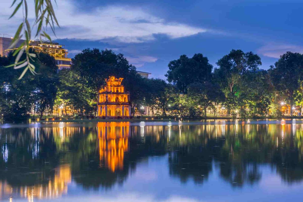 Pakistan to Hanoi Tours offer cultural immersion