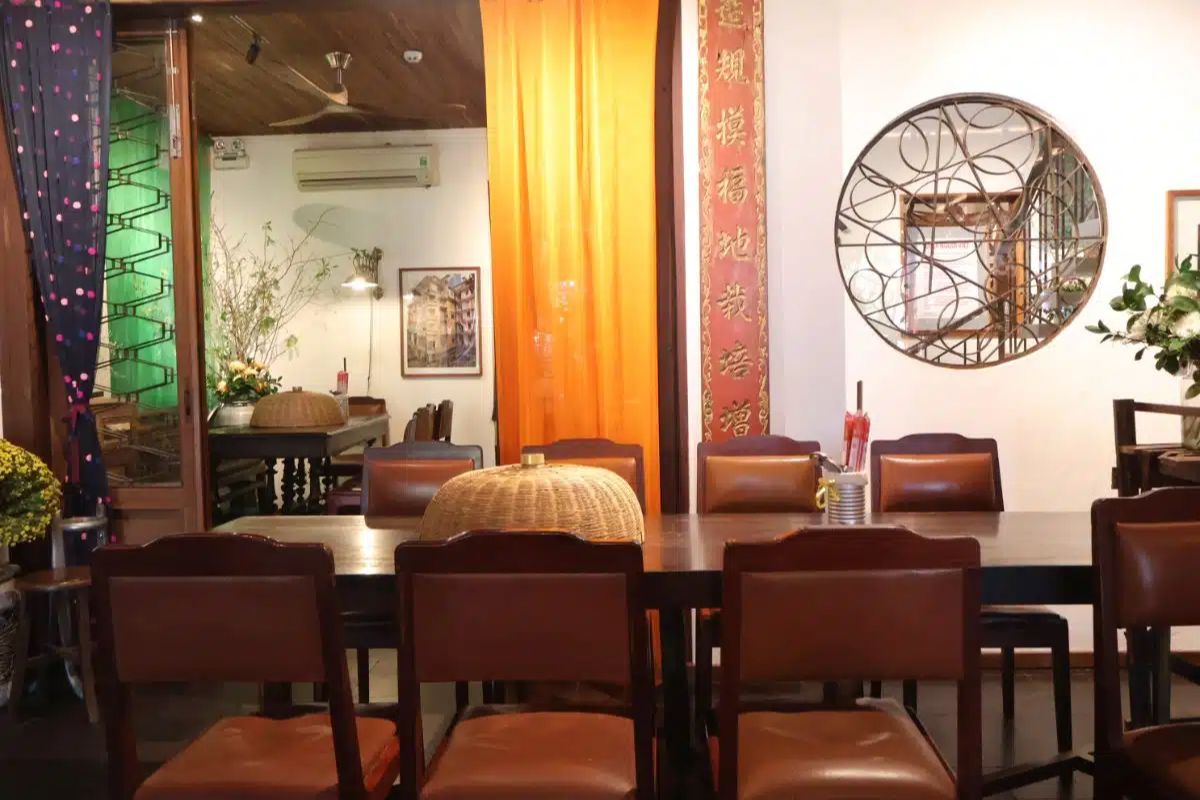 Come have a thrilling ride with this Argentina to Ho Chi Minh City tours