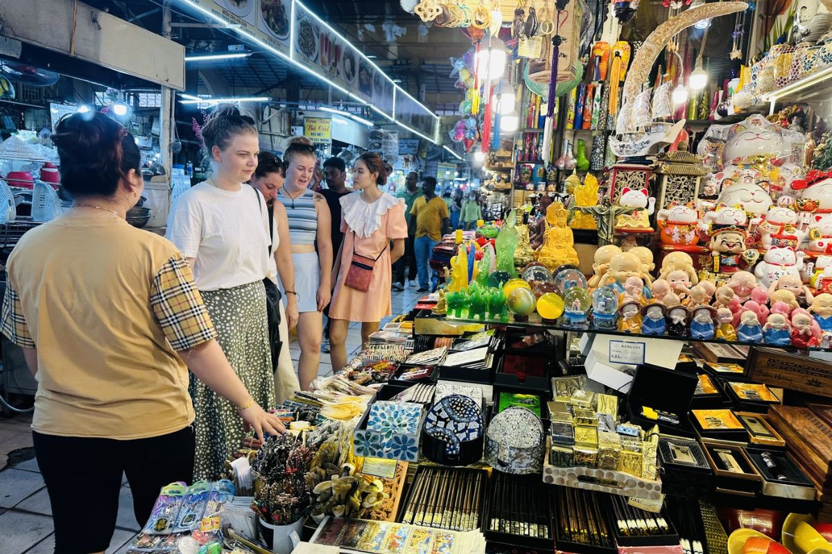 exploring the heart of Vietnam, the 11-Day Vietnam Package Tour is the most simplified way to experience the essence of Vietnam. 