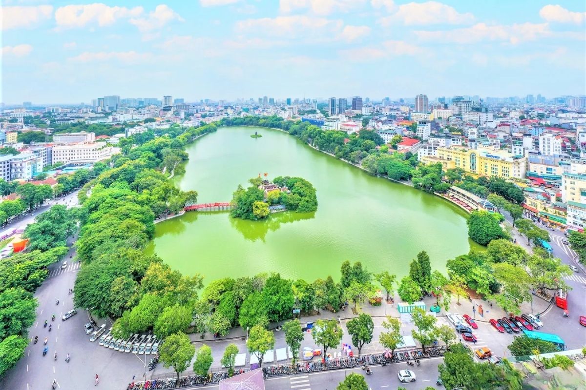 featuring 4-star stays, guided explorations, and stunning landscapes across 14 days.