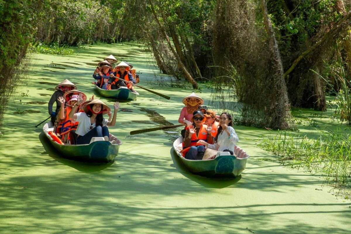 Cu Chi Tunnels, Mekong Delta & Vung Tau with luxury stays, cuisine & culture. 