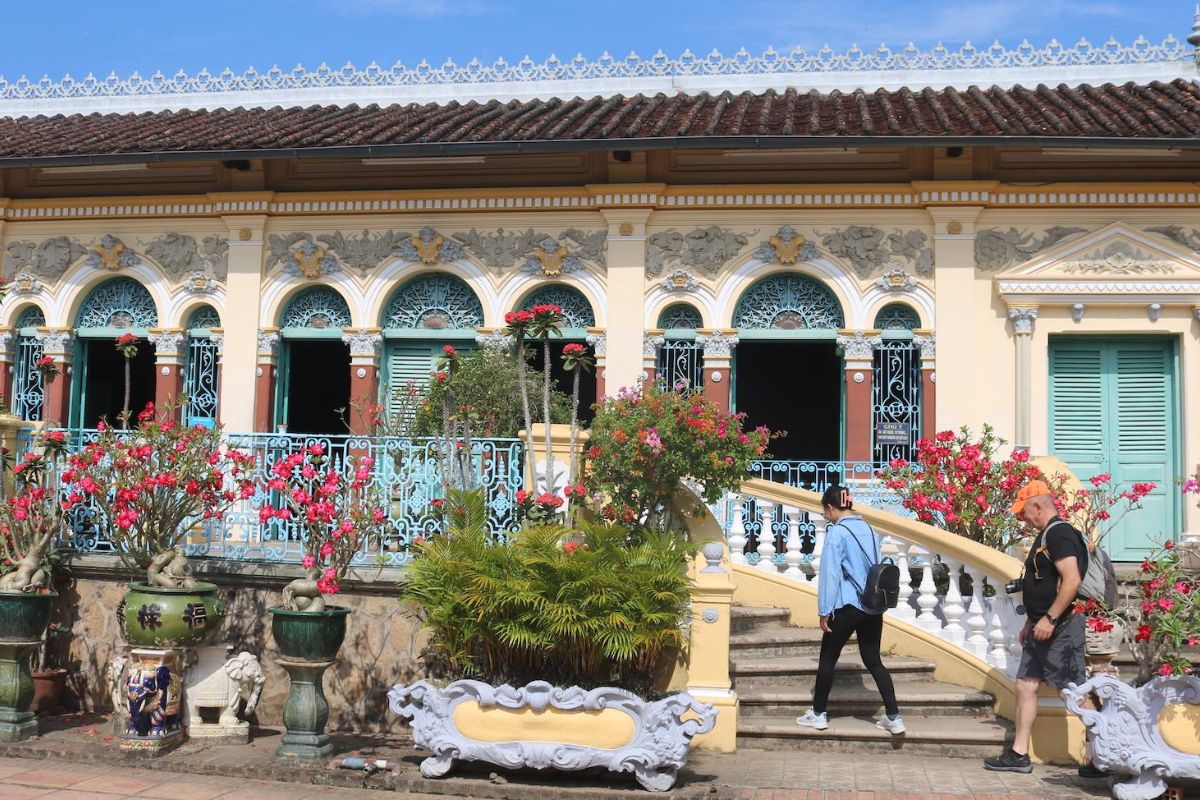 Mekong Tours Explore Luu Huu Phuoc Park: 2,3 Days 