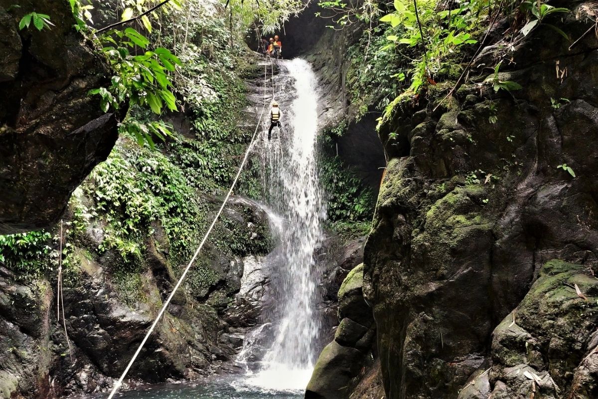 Mai Chau Tours Explore Tu Son Waterfall offers a 2-3 day adventure of trekking