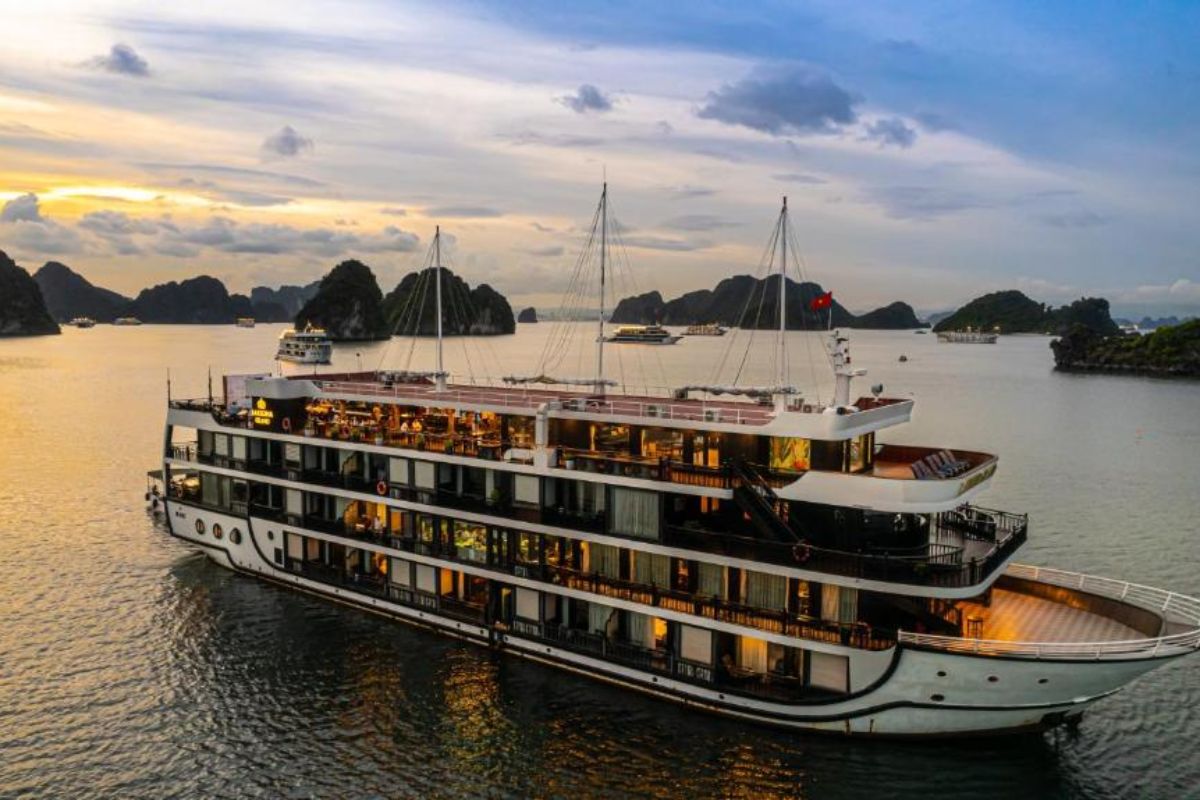 La Regina Cruise