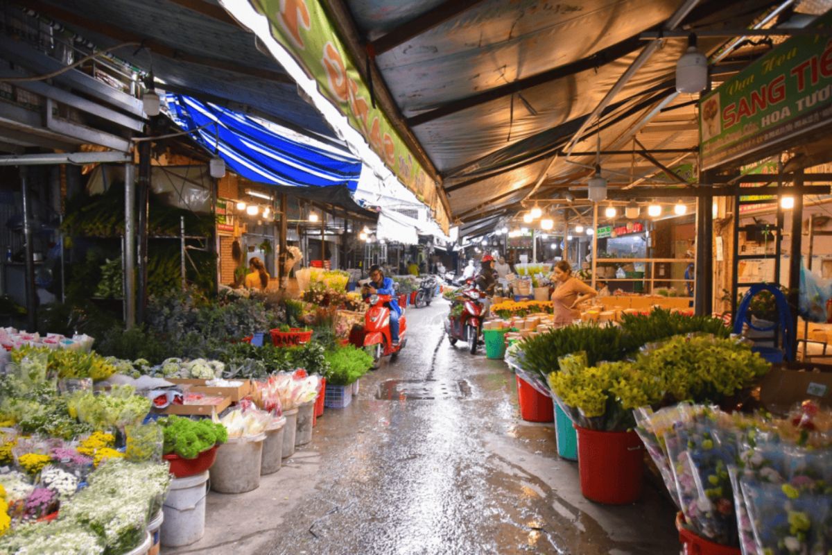 Ho Thi Ky Flower Market