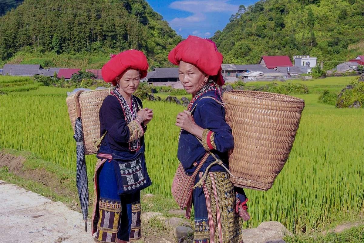 Ta Phin Village with sapa village vietnam
