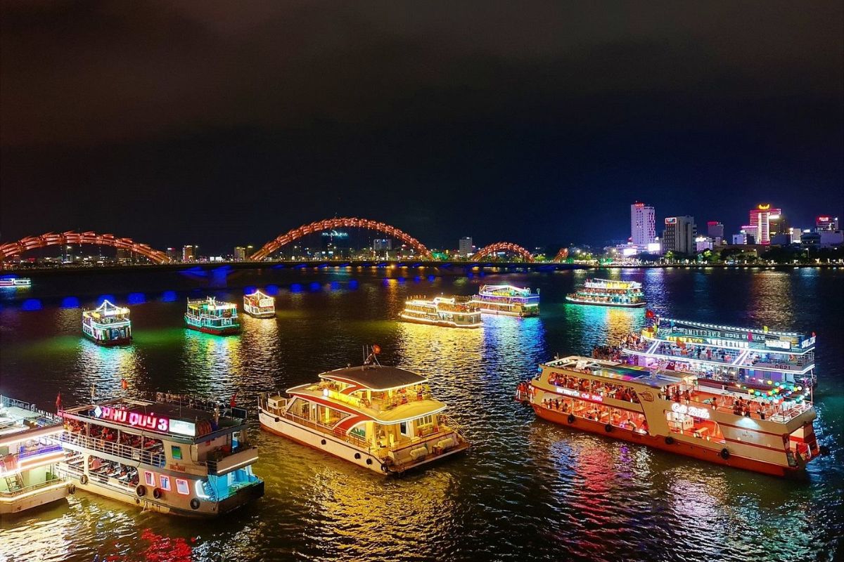 On a Han River Cruise