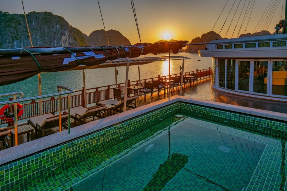 Outdoor Infinity Pool