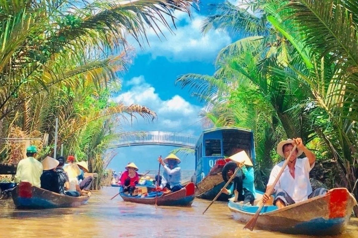 Boat Cruise on the Tien River in My Tho with Mekong Tours Discover the Delta's Authentic Rural Life
