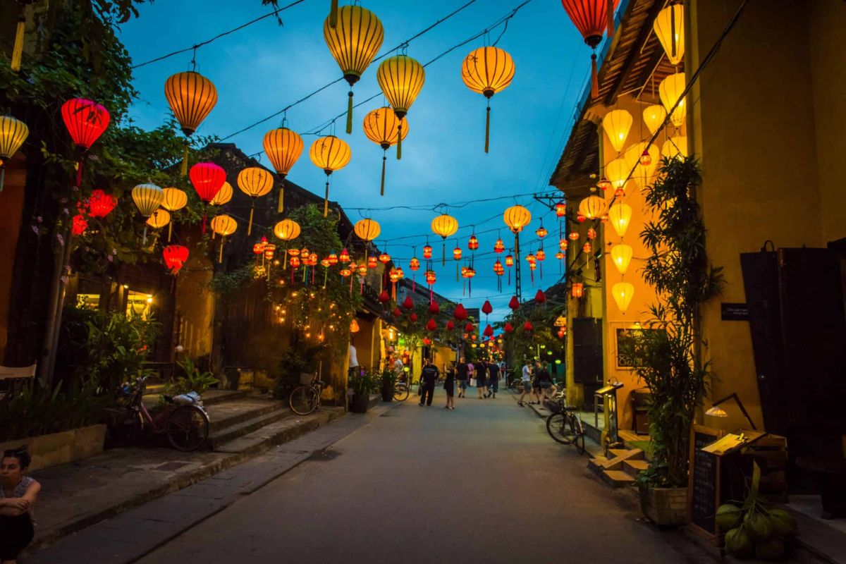 Discover Hoi An Ancient Town with our Packages Tour from Jordan to Vietnam