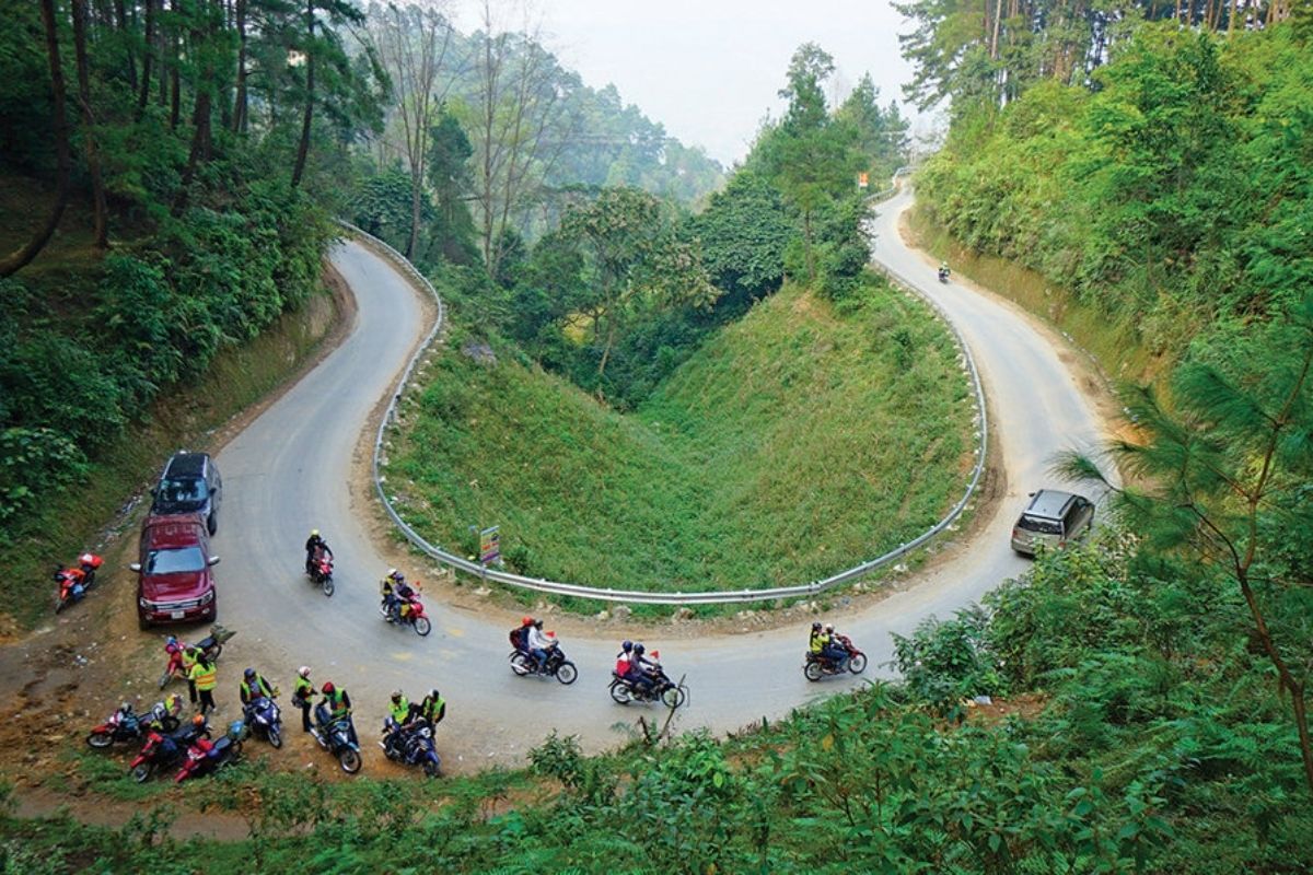 Discover tram ton pass sapa by Car