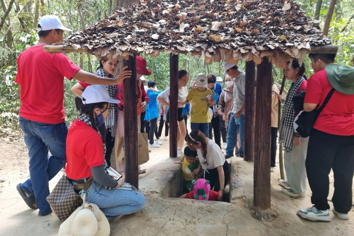 Cu Chi Tunnels
