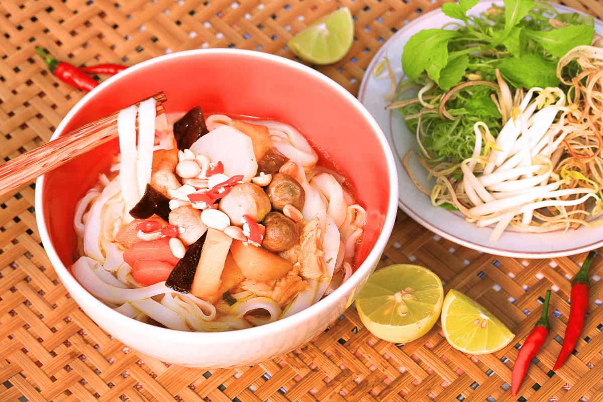 Mi Quang Chay Thuy