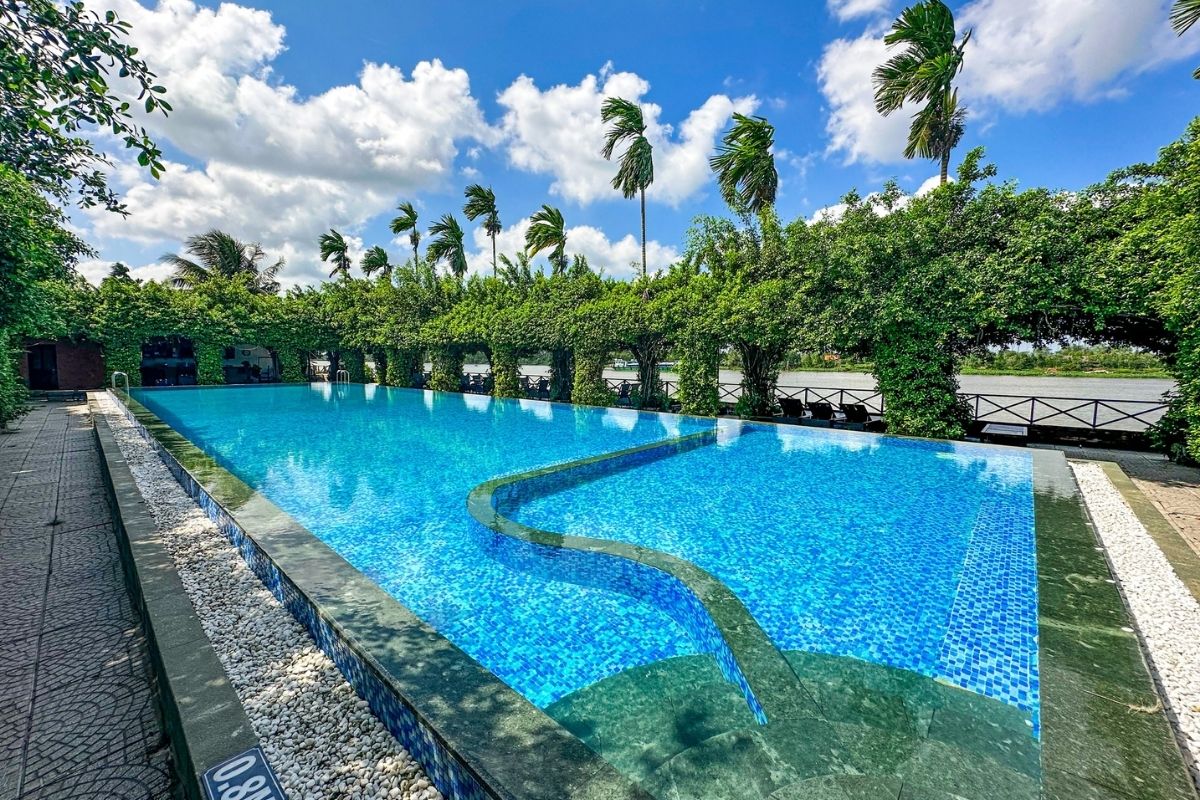 Stay at Mekong Lodge Resort with Mekong Resort and Spa