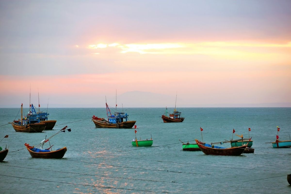 Explore Ham Ninh Fishing Village with All-Inclusive Phu Quoc Island Tour from Hanoi