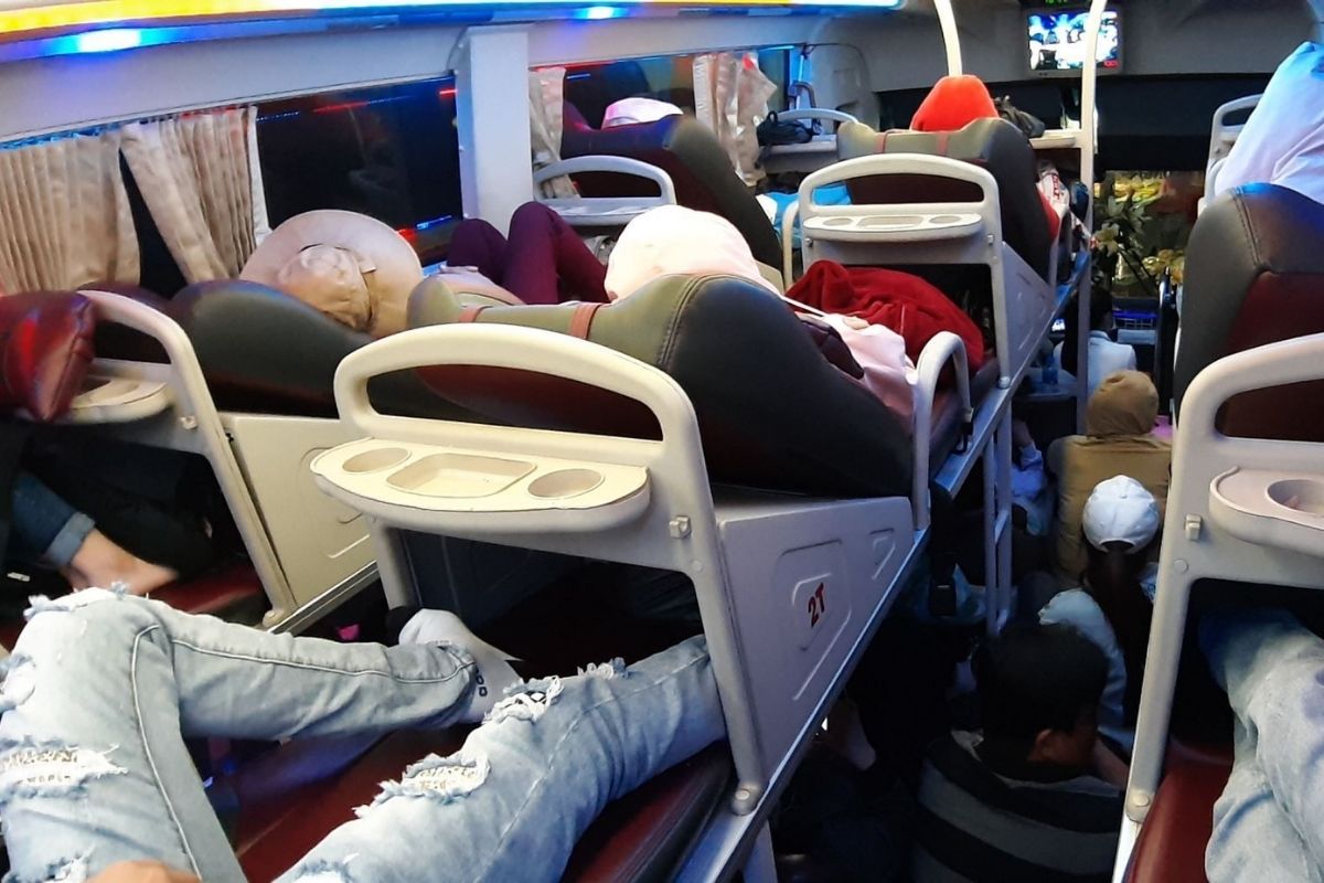 Grouptour with the Mu Cang Chai to Hanoi night bus