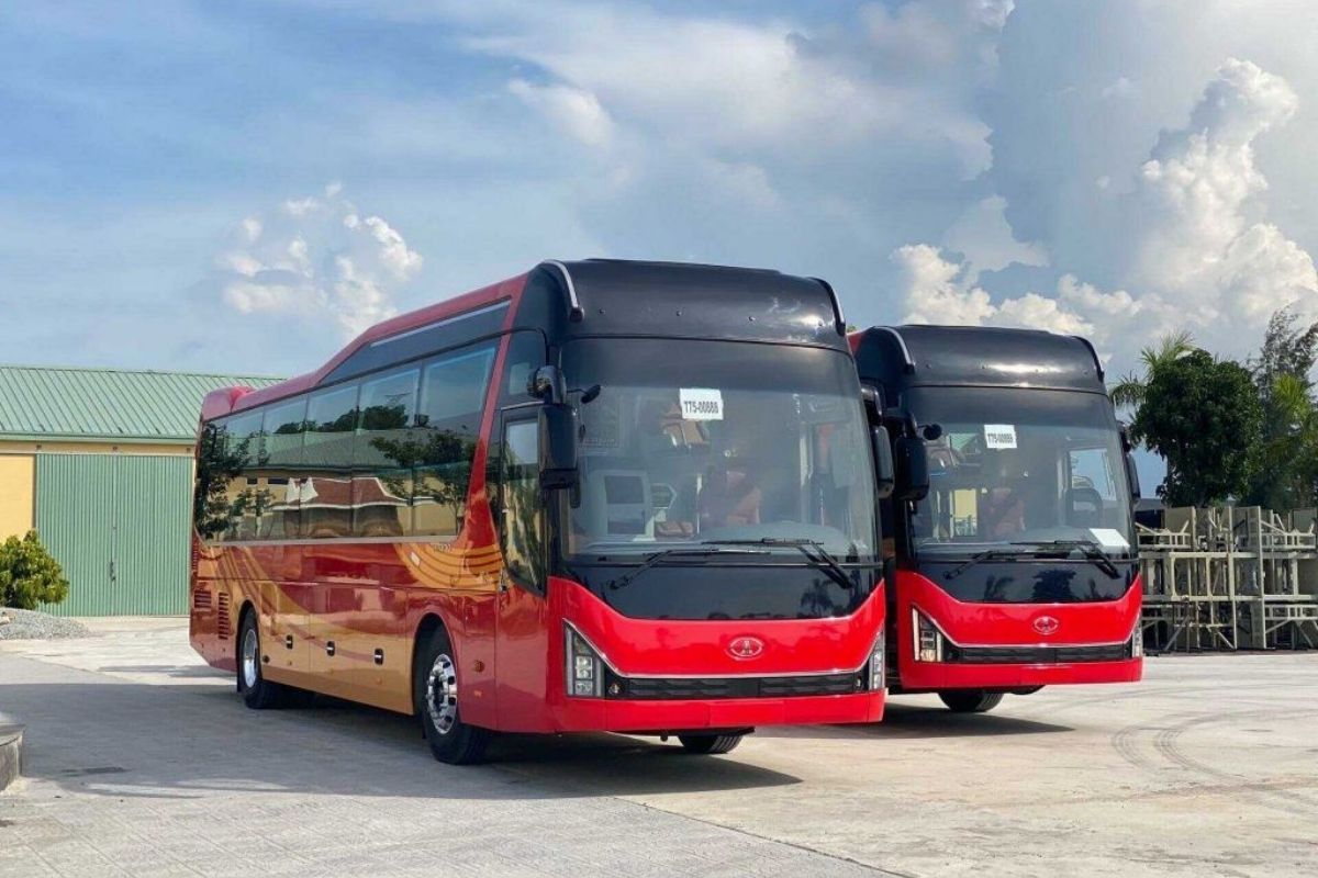 Vietnam Travel Bus with the Mu Cang Chai to Hanoi night bus