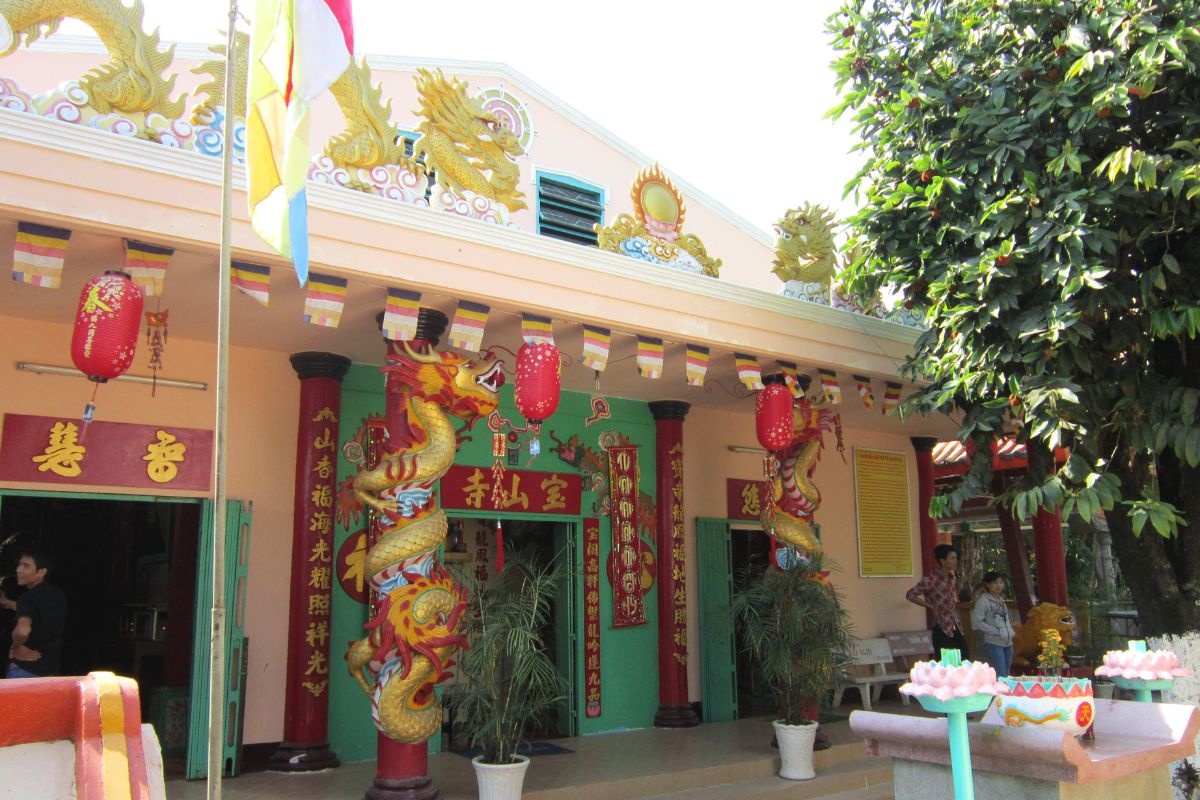 Discover the enchanting Clay Pagoda